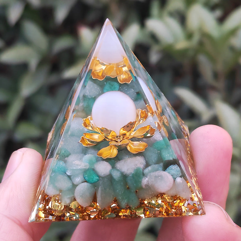 Crystal Pyramid(5CM)-QK4-37