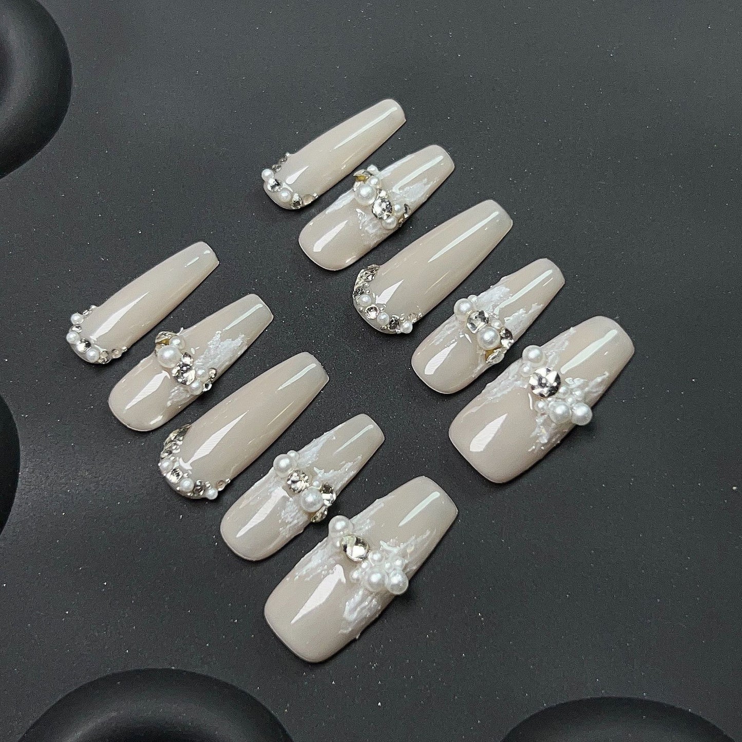 Press on nail-605
