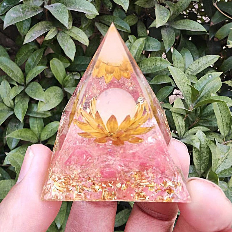 Crystal Pyramid(5CM)-QK4-37