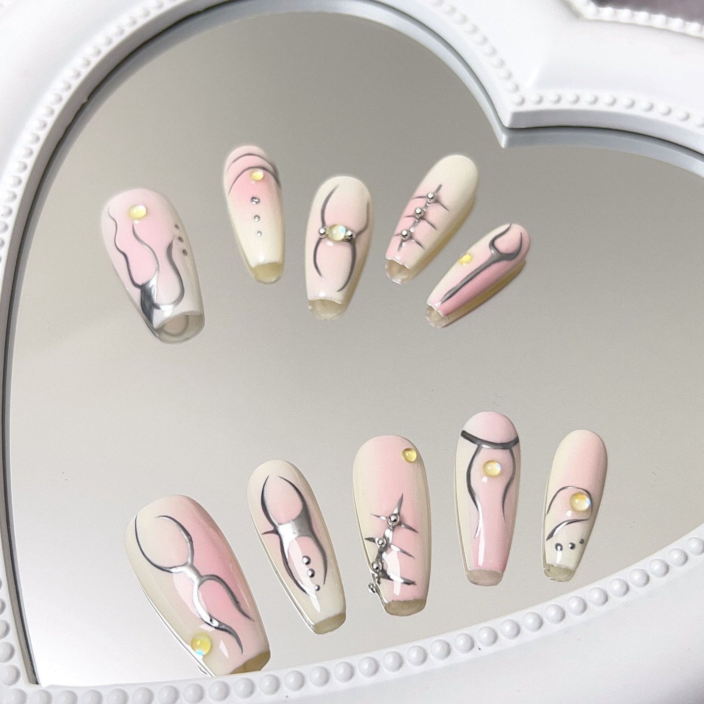 Press on nail-407