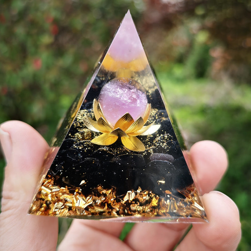 Crystal Pyramid(5CM/6CM)-Lotus