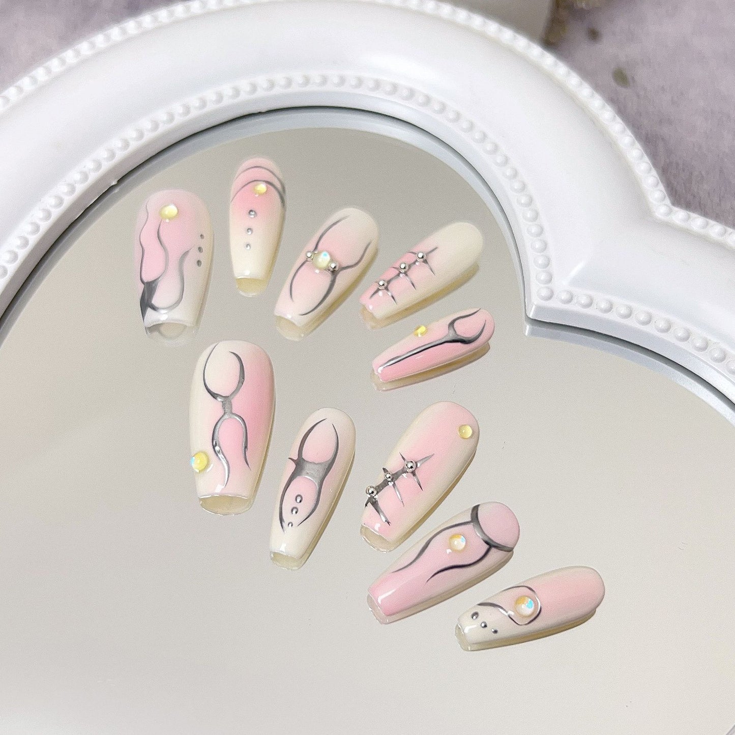 Press on nail-407