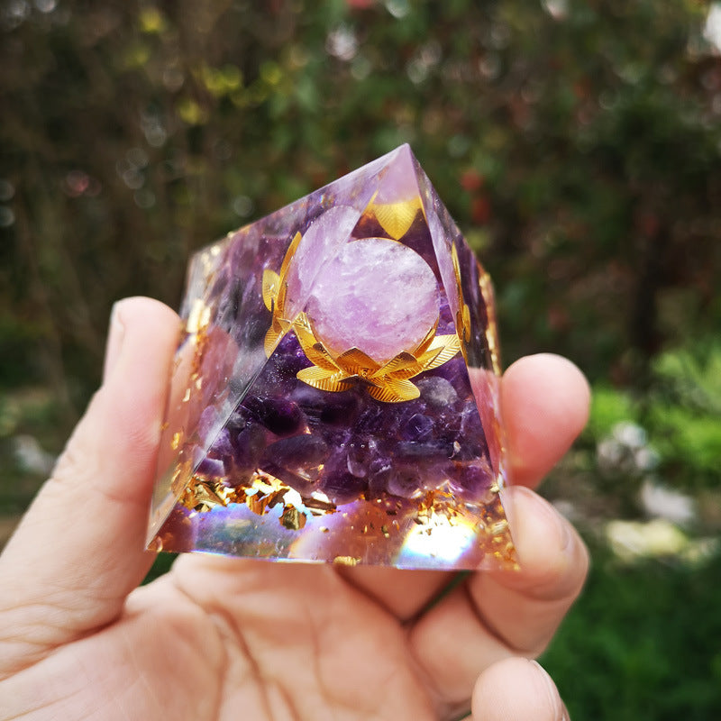 Crystal Pyramid(5CM/6CM)-Lotus