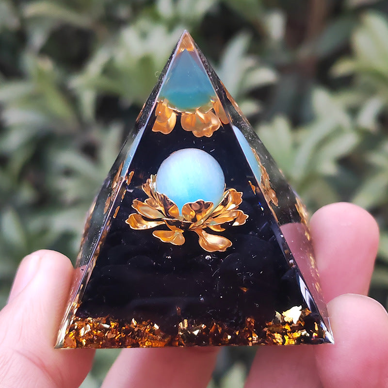 Crystal Pyramid(5CM)-QK4-37