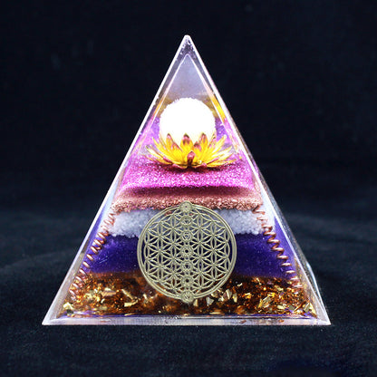 Crystal Pyramid(8CM)