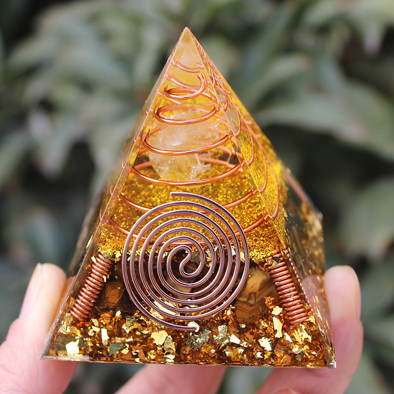 Double Helix Crystal Pyramid (6CM)