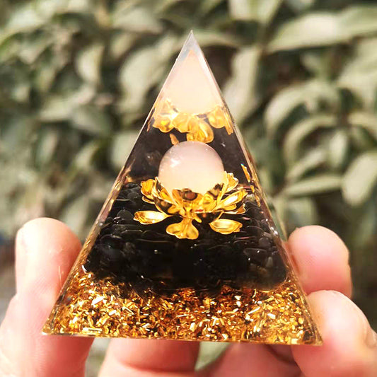 Crystal Pyramid Crushed Stone Drip Resin Home Office Desktop Ornament Crafts-6CM