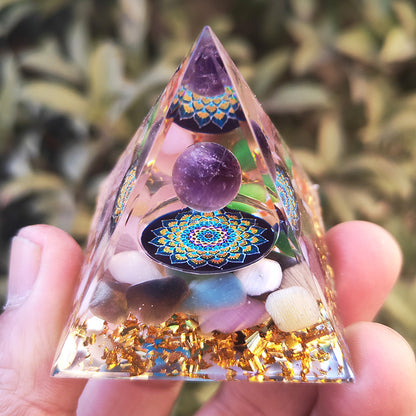 Crystal Pyramid Crushed Stone Drip Resin Home Office Desktop Ornament Crafts-6CM