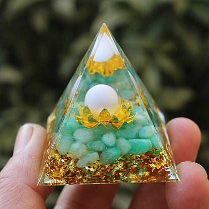 Crystal Pyramid Gravel drip resin home and office desktop decoration handicraft factory-5CM