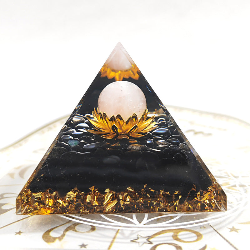 Crystal Pyramid(6.5CM)