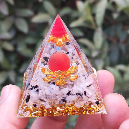 Crystal Pyramid Crushed Stone Drip Resin Home Office Desktop Ornament Crafts-6CM