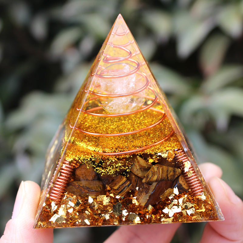 Double Helix Crystal Pyramid (6CM)