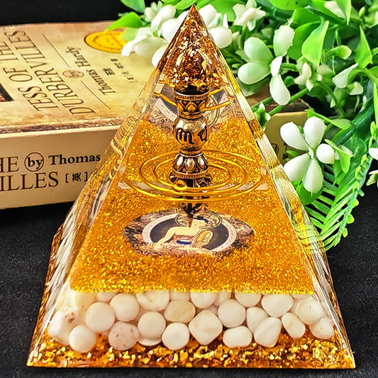 Crystal Pyramid(8CM)