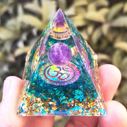 Crystal Pyramid Crushed Stone Drip Resin Home Office Desktop Ornament Crafts-6CM