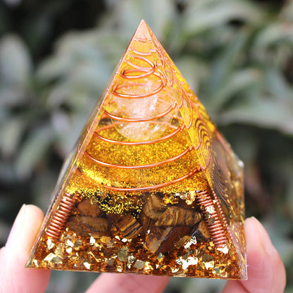 Double Helix Crystal Pyramid (6CM)