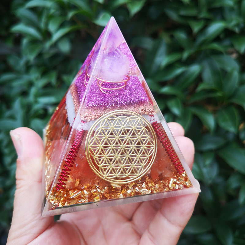 Crystal Pyramid(8CM)