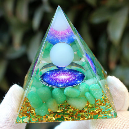 Crystal Pyramid Crushed Stone Drip Resin Home Office Desktop Ornament Crafts-6CM