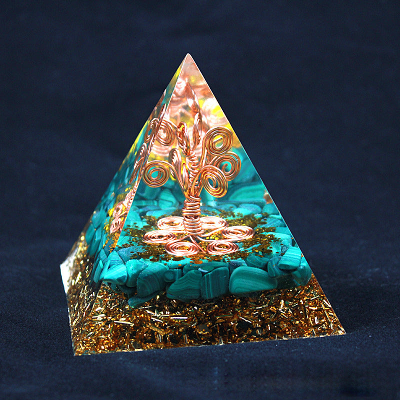 Crystal Pyramid(8CM)