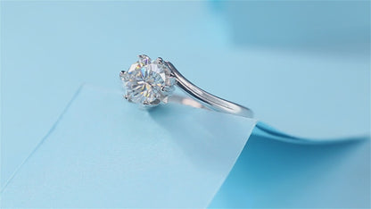 Women's Stunning Simplicity: 1ct 6.5MM Moissanite Solitaire in Sterling Silver