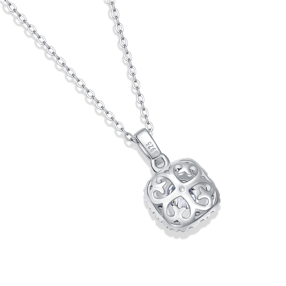 One-carat Moissanite Solitaire Necklace in S925, the definition of luxury