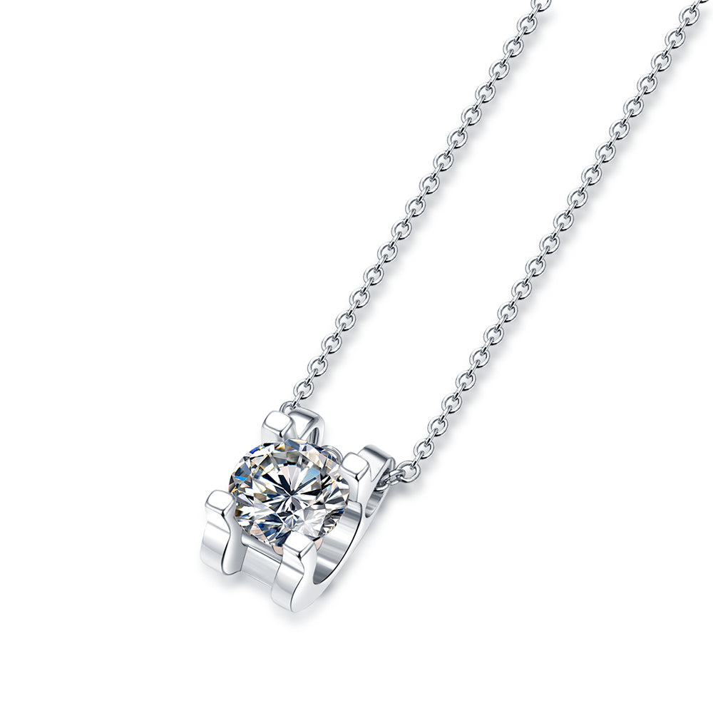 Graceful and glitzy 6.5mm Moissanite Beauty on S925 Chain