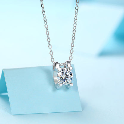 Graceful and glitzy 6.5mm Moissanite Beauty on S925 Chain