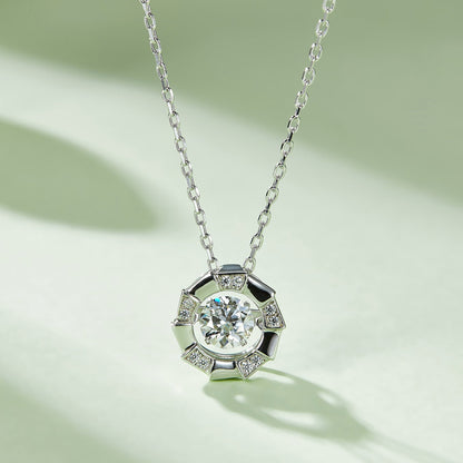 Rotatable Moissanite Necklace: Spinning Beauty