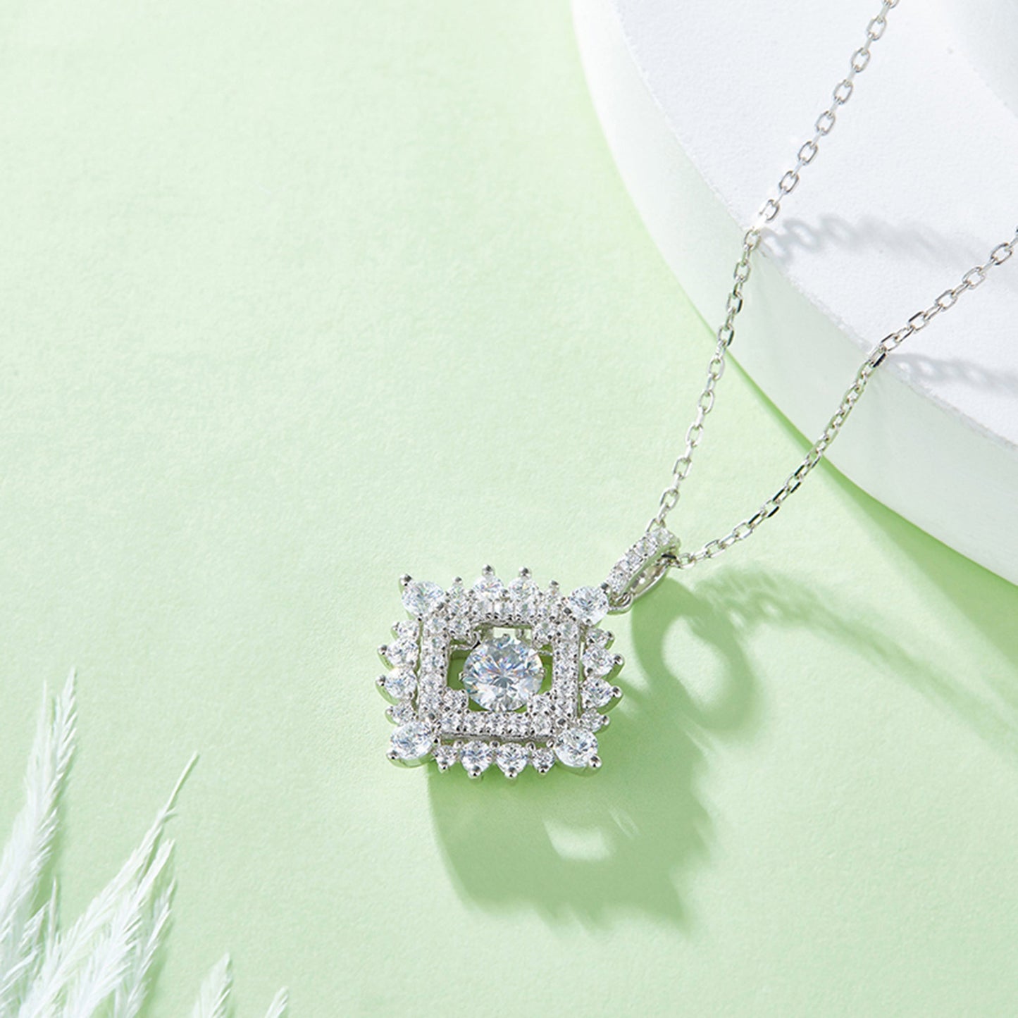 Spin Moissanite Necklace in Sterling Silver: Turn to Shine