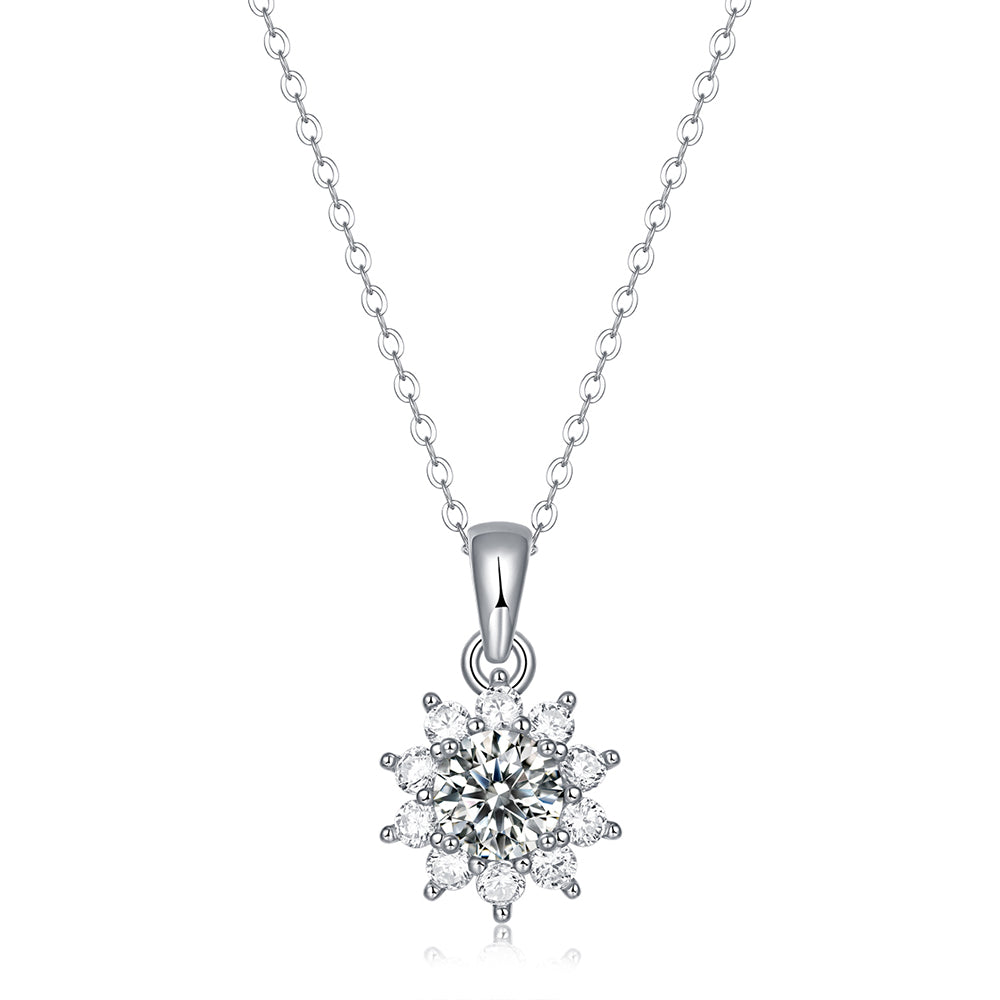 Gorgeous Silver Chain Moissanite Necklace with a Round Cut Moissanite