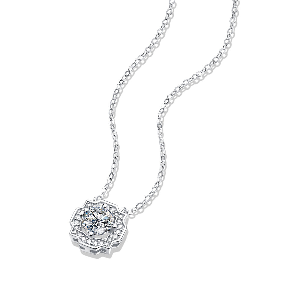 Necklace with 6.5mm Moissanite Solitaire in S925 Sterling Silver Delight