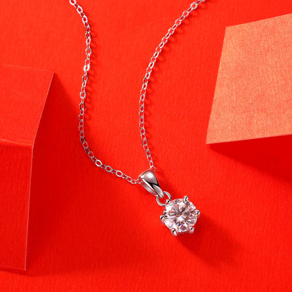 Round Cut Moissanite Necklace in S925 Silver is a stylish sparkler