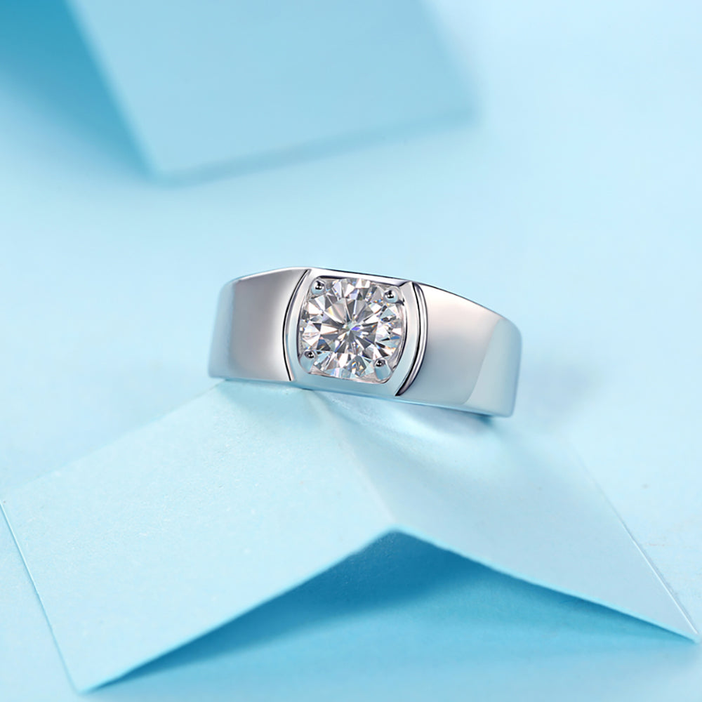 A Timeless Treasure: Classic 1ct 6.5MM Moissanite in S925 Silver