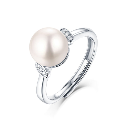 Elegant Pearl Ring in S925 Silver: Your Classic Accessory